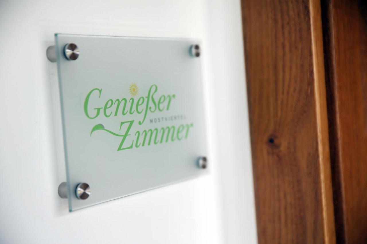 Landgasthof Barenwirt Petzenkirchen Buitenkant foto